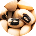 Close-up of black-eyed peas