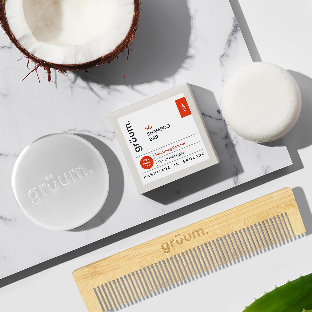 Coconut shampoo bar with comb